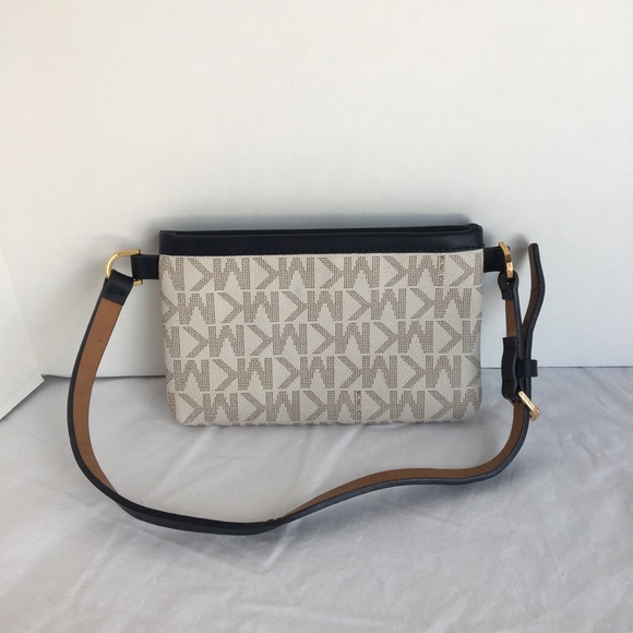 Michael Kors Handbags - Michael Kors Large Logo Wristlet